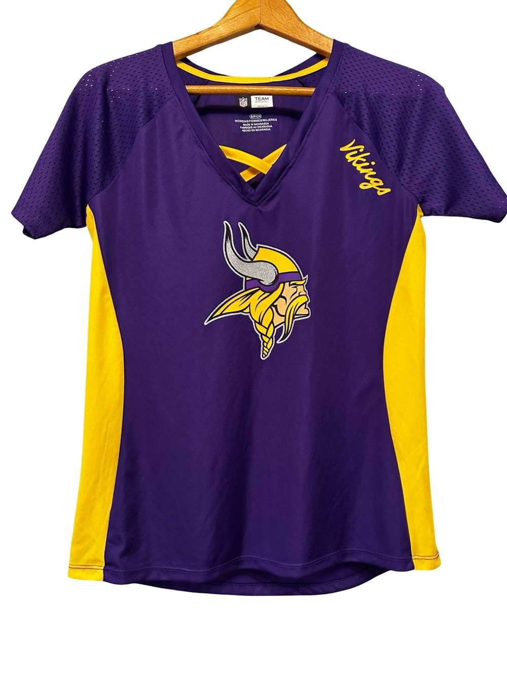 NWT Fanatics Minnesota Vikings Raglan Jersey Shirt Size Small Women NFL Football